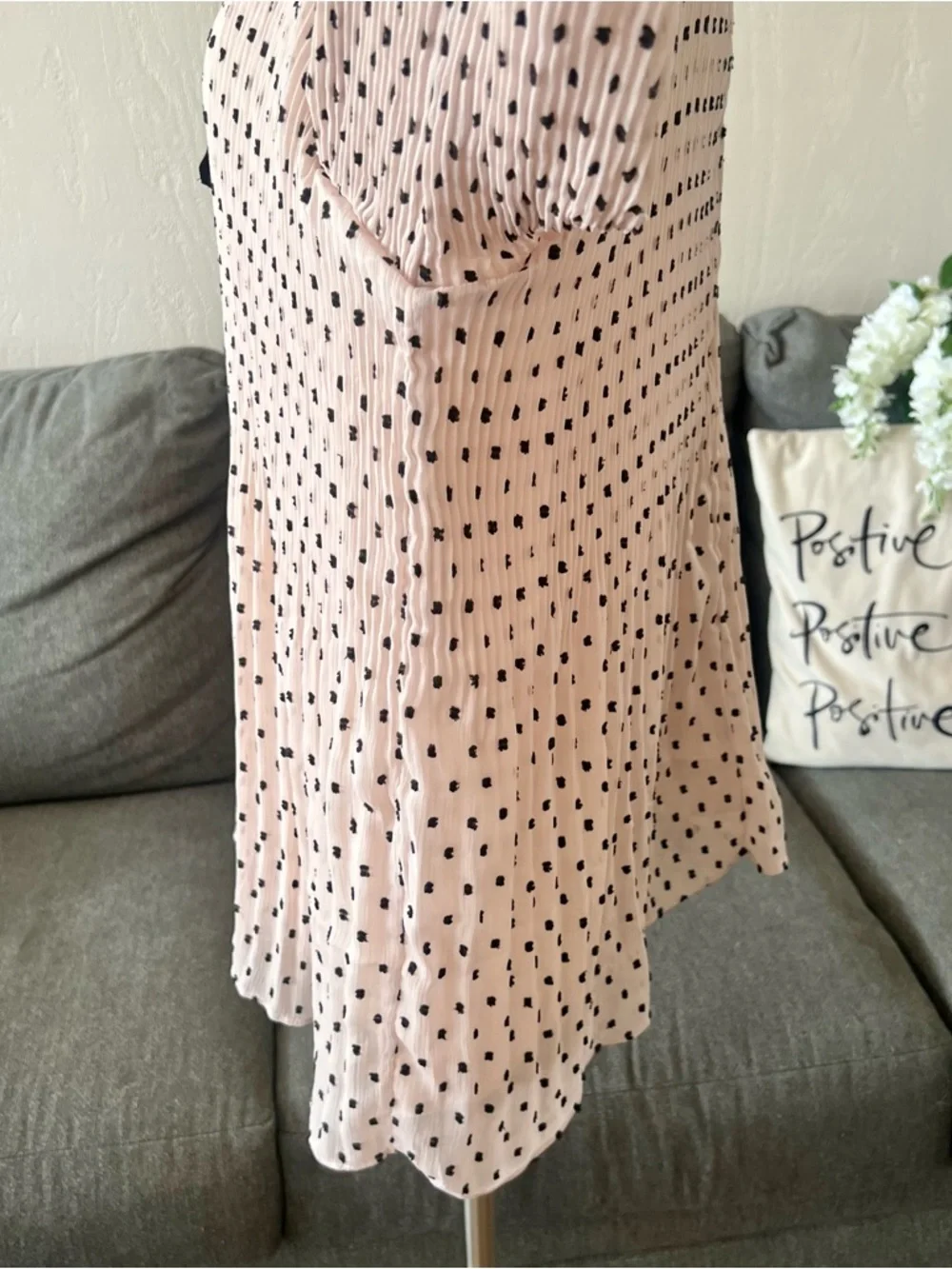 Max Studio Beige Swiss Dot Tie-Neck Blouse - Picture 6 of 13